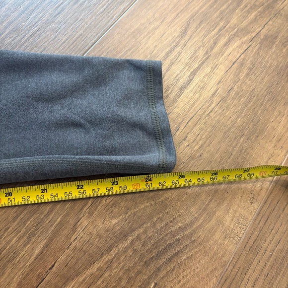 Vuori Gray Leggings with Drawstring - Picture 4 of 4